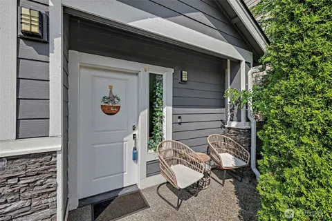 2704 S 120th Place