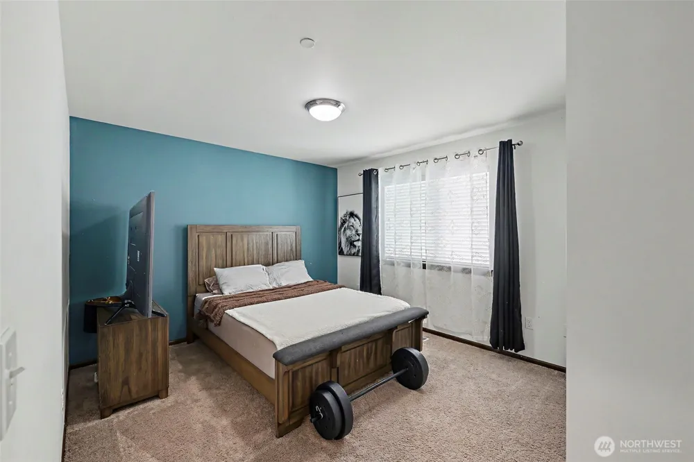 2704 S 120th Place Burien, WA 98168