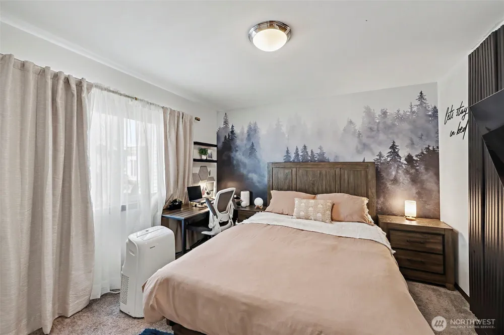 2704 S 120th Place Burien, WA 98168