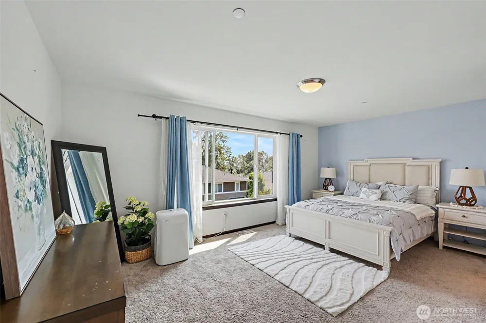 2704 S 120th Place Burien, WA 98168