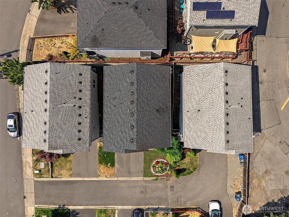 2704 S 120th Place Burien, WA 98168