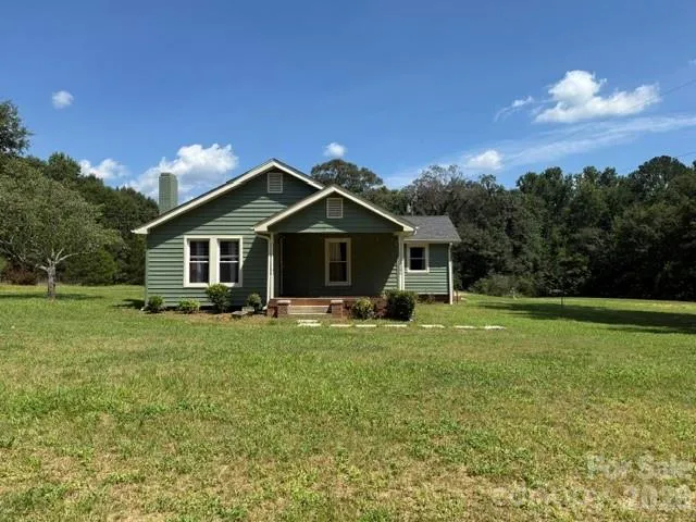 418 We Padgett Road Bostic, NC 28018