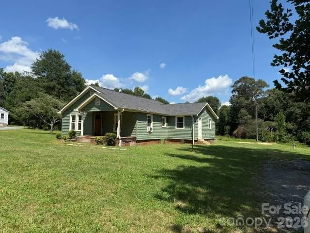 418 We Padgett Road Bostic, NC 28018