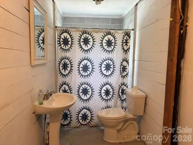 418 We Padgett Road Bostic, NC 28018