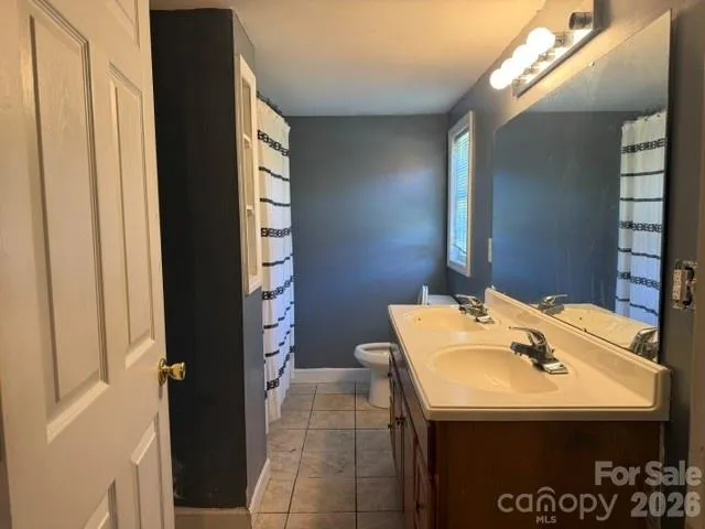 418 We Padgett Road Bostic, NC 28018