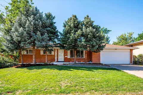 8384 W Arizona Drive