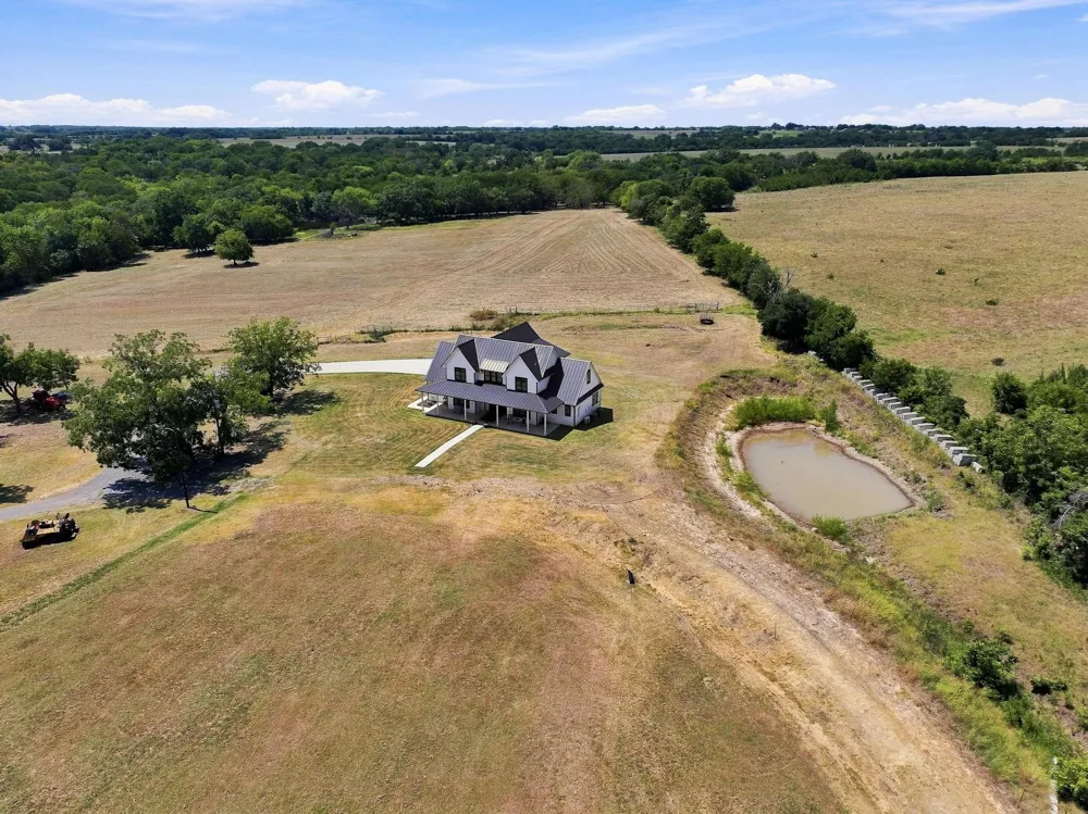 639 Eisenhower Road Denison, TX 75020