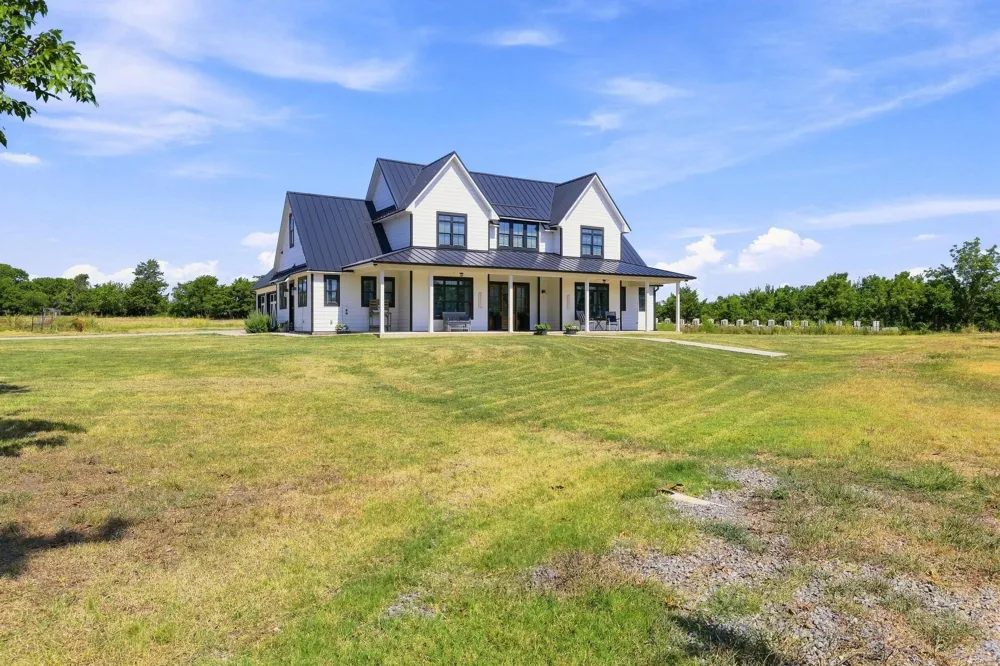 639 Eisenhower Road Denison, TX 75020