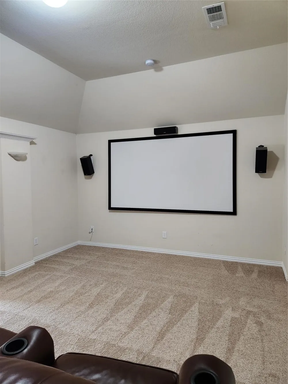 305 Eastland Drive Lewisville, TX 75056