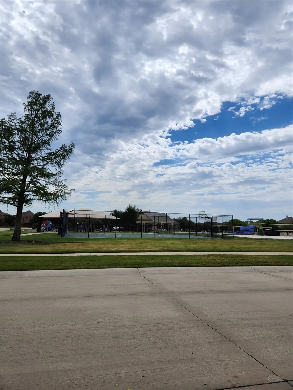 305 Eastland Drive Lewisville, TX 75056