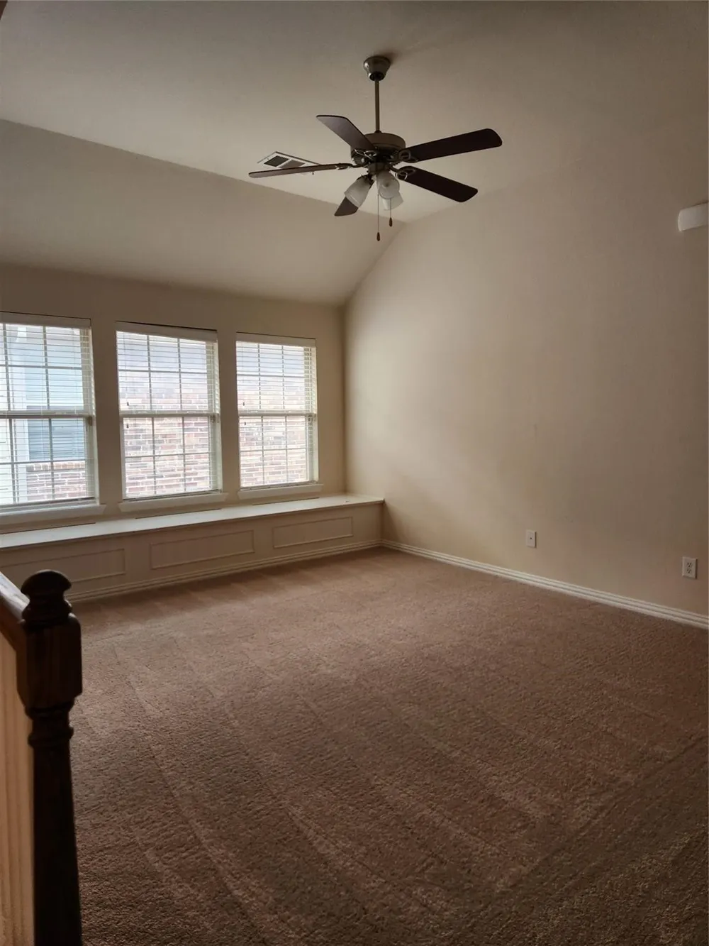 305 Eastland Drive Lewisville, TX 75056