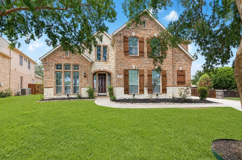 700 Crown Court Keller, TX 76248