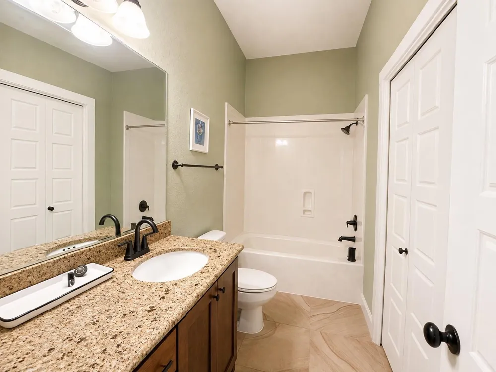 10812 Commonwealth Drive Iola, TX 77861