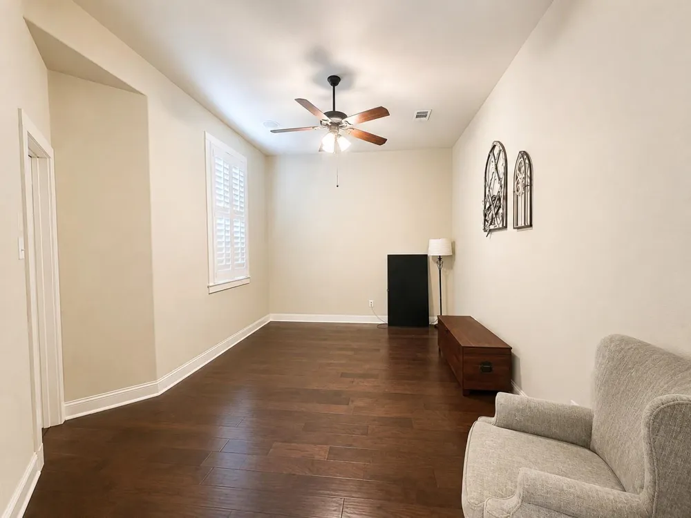10812 Commonwealth Drive Iola, TX 77861