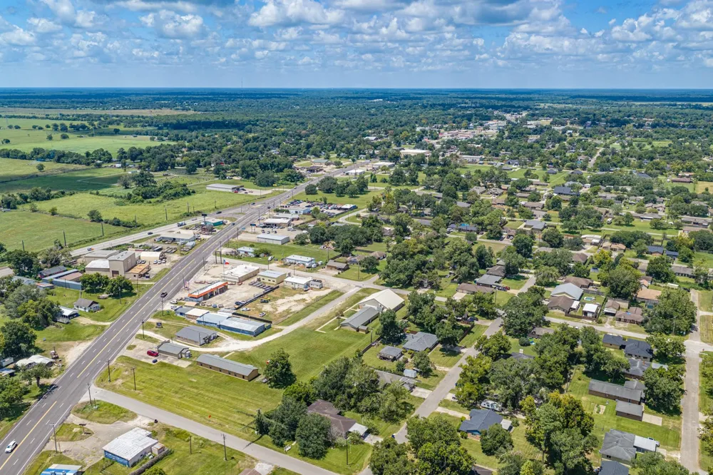 212 Avenue B Brazoria, TX 77422