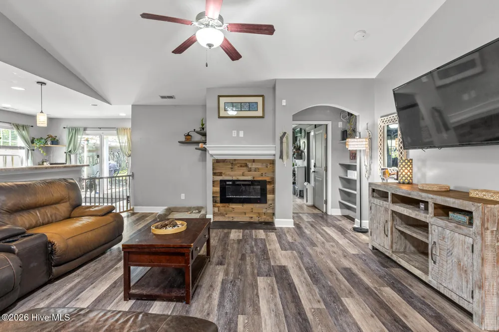 361 Rose Bud Lane Holly Ridge, NC 28445