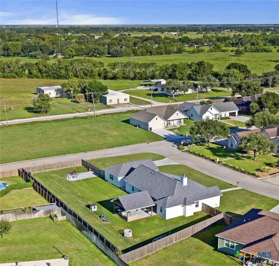 802 Celestial Lane Edna, TX 77957
