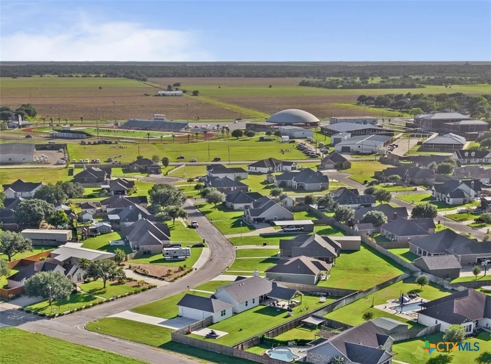 802 Celestial Lane Edna, TX 77957