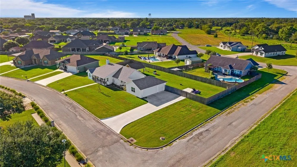 802 Celestial Lane Edna, TX 77957