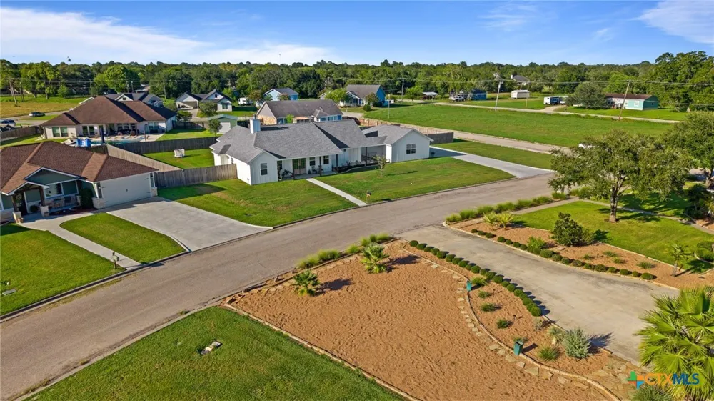 802 Celestial Lane Edna, TX 77957