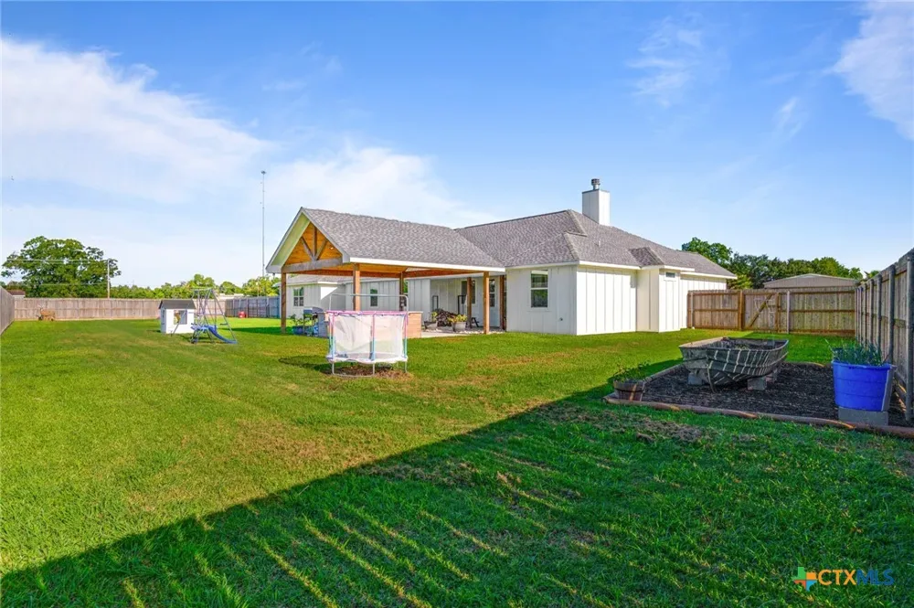 802 Celestial Lane Edna, TX 77957