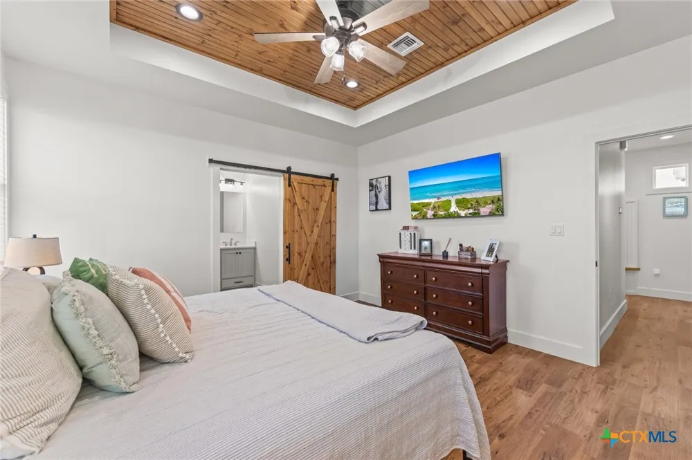 802 Celestial Lane Edna, TX 77957