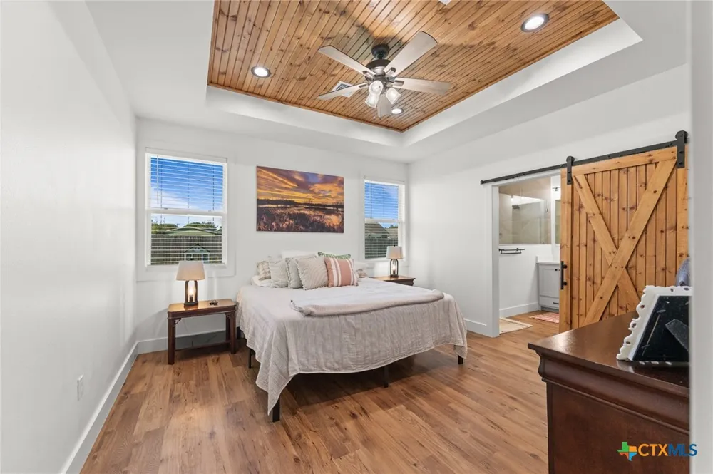 802 Celestial Lane Edna, TX 77957