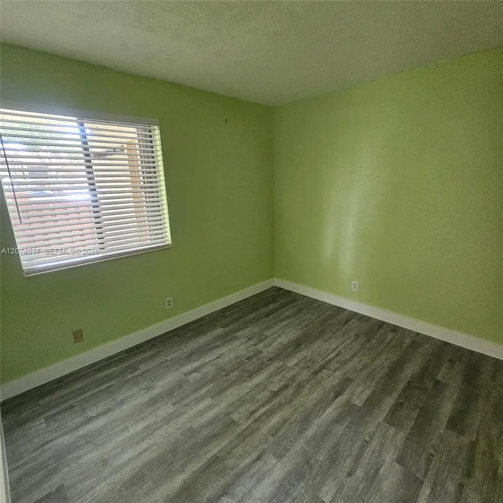 8041 Southgate Blvd #H6 North Lauderdale, FL 33068