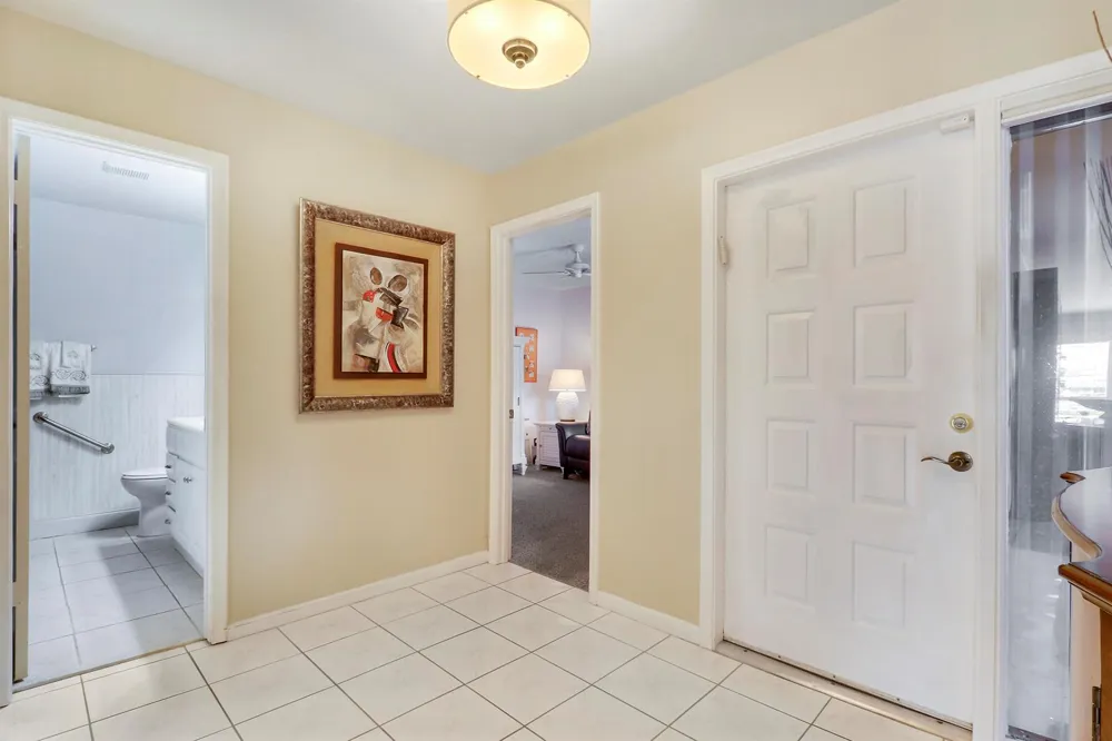 5481 Mirror Lakes Boulevard Boynton Beach, FL 33472