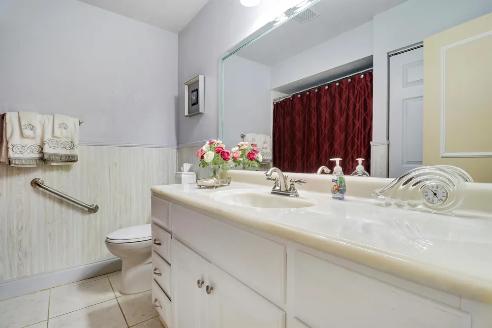 5481 Mirror Lakes Boulevard Boynton Beach, FL 33472
