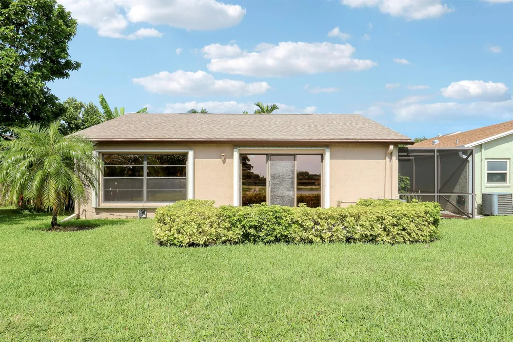 5481 Mirror Lakes Boulevard Boynton Beach, FL 33472