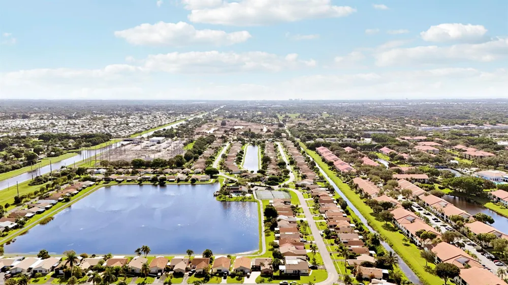 5481 Mirror Lakes Boulevard Boynton Beach, FL 33472