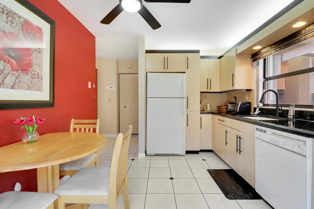 5481 Mirror Lakes Boulevard Boynton Beach, FL 33472