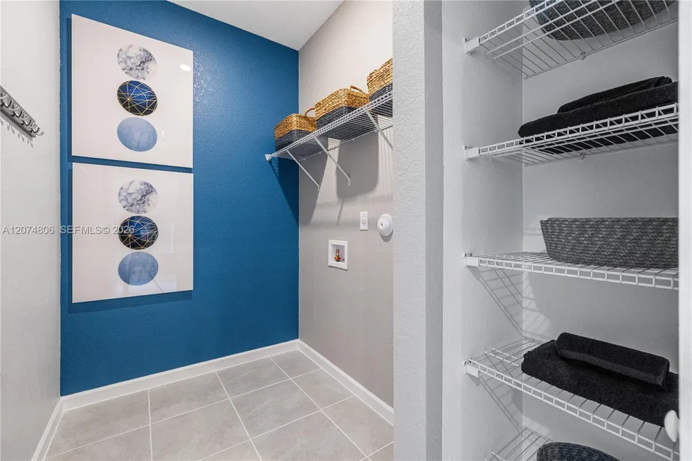 754 SE 15 ST Homestead, FL 33034