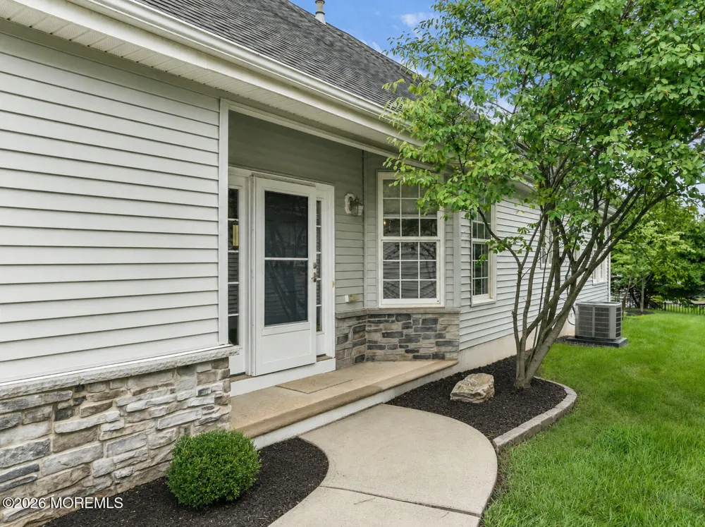 29 Constitution Way Franklin, NJ 08873