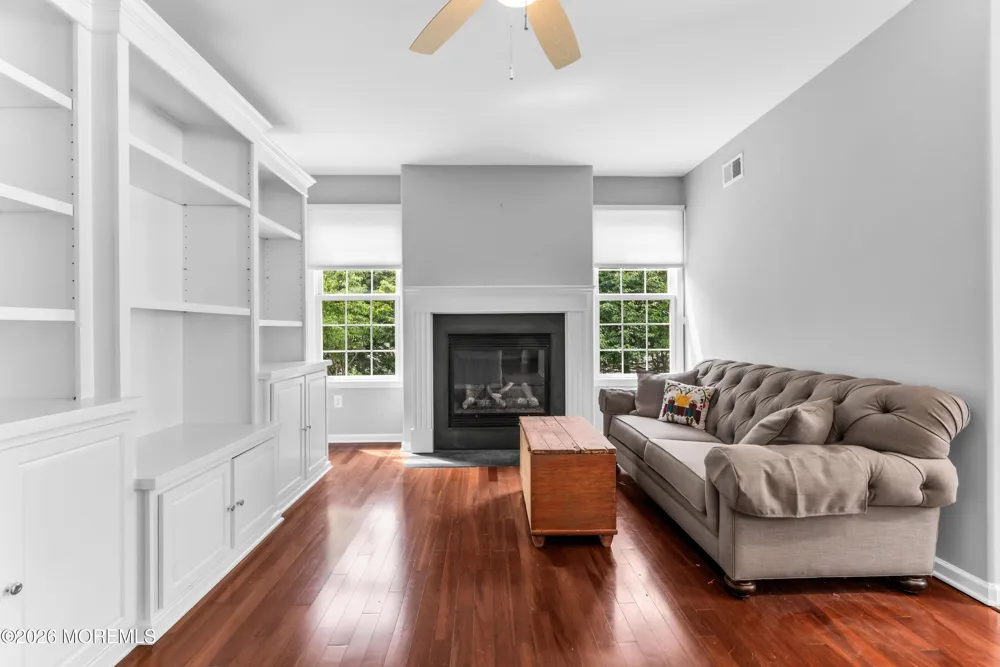 29 Constitution Way Franklin, NJ 08873