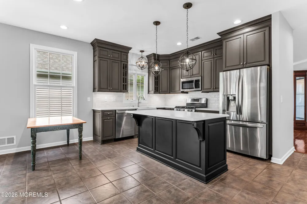 29 Constitution Way Franklin, NJ 08873