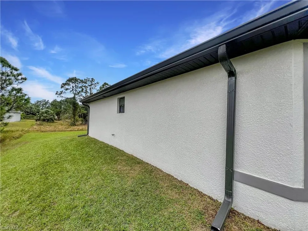 3005 34th Street SW Lehigh Acres, FL 33976