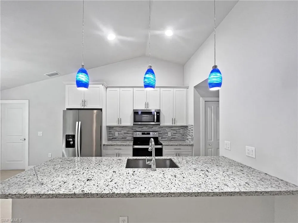 3005 34th Street SW Lehigh Acres, FL 33976