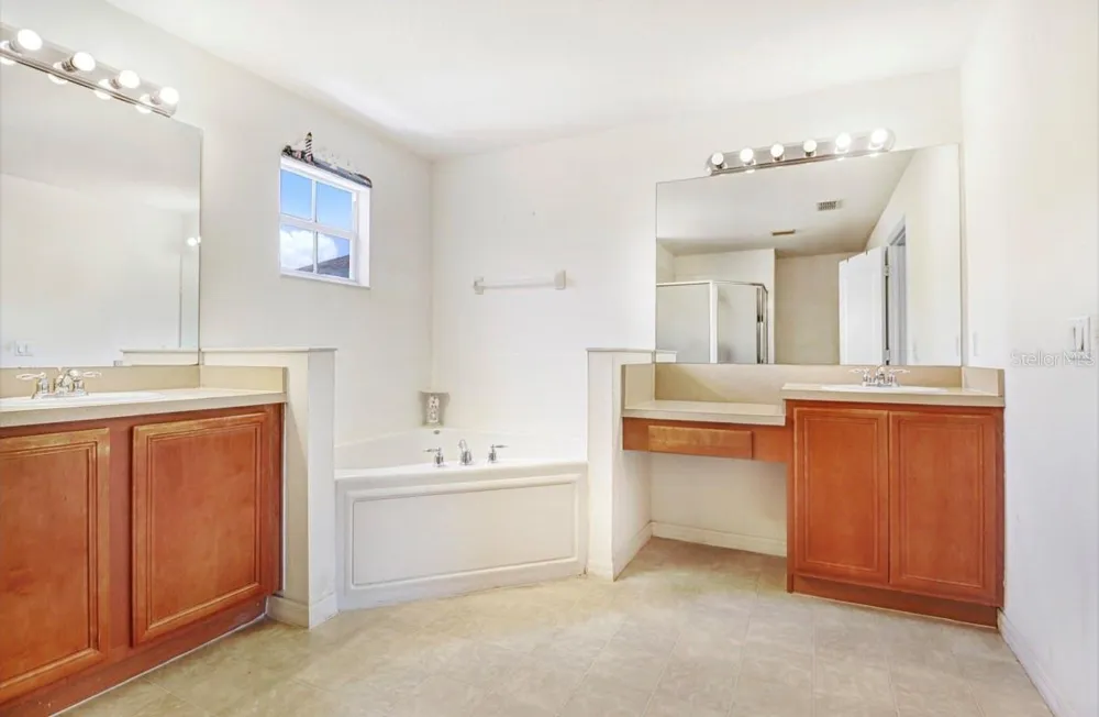 9312 LOGWOOD COURT Tampa, FL 33647