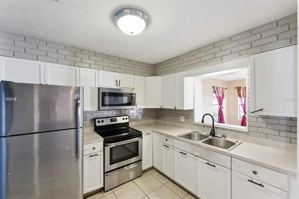 1065 FALCON STREET Deltona, FL 32725
