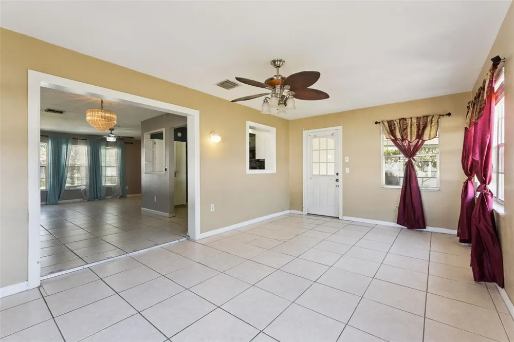 1065 FALCON STREET Deltona, FL 32725