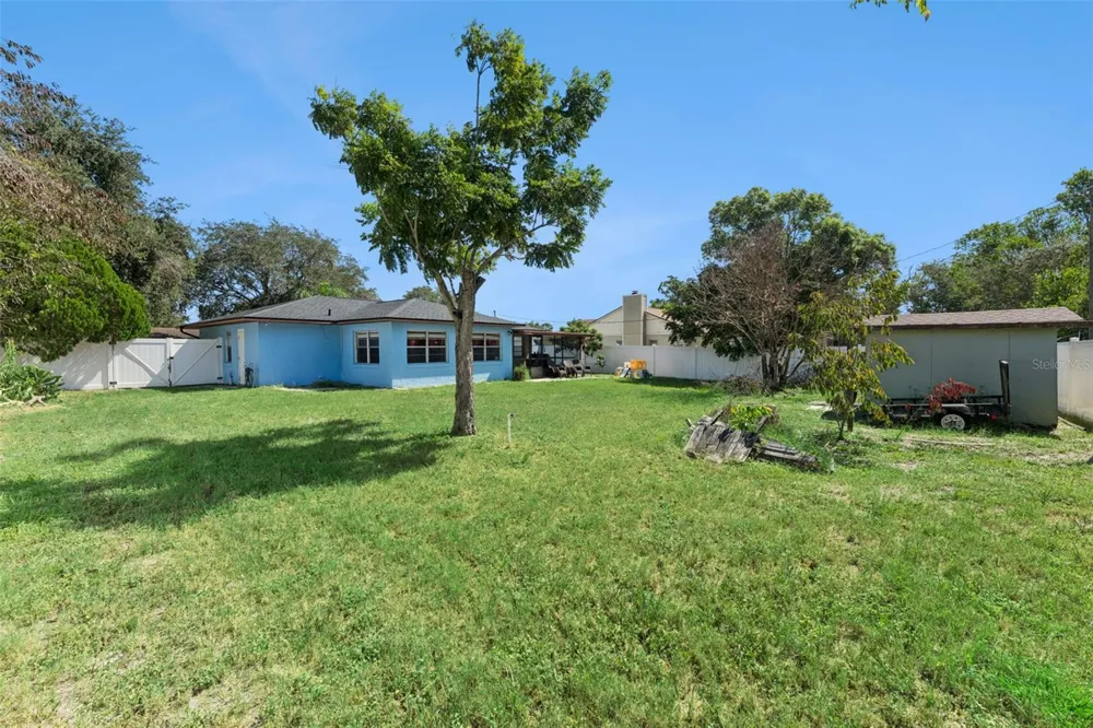 1065 FALCON STREET Deltona, FL 32725