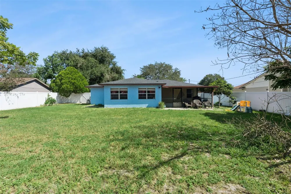 1065 FALCON STREET Deltona, FL 32725