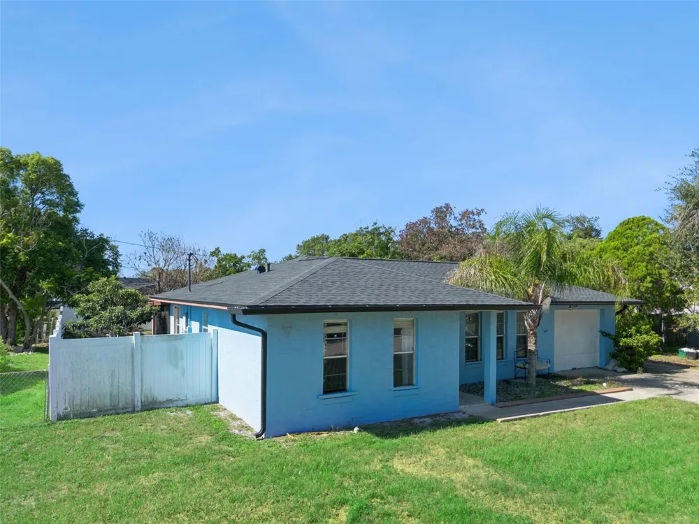 1065 FALCON STREET Deltona, FL 32725