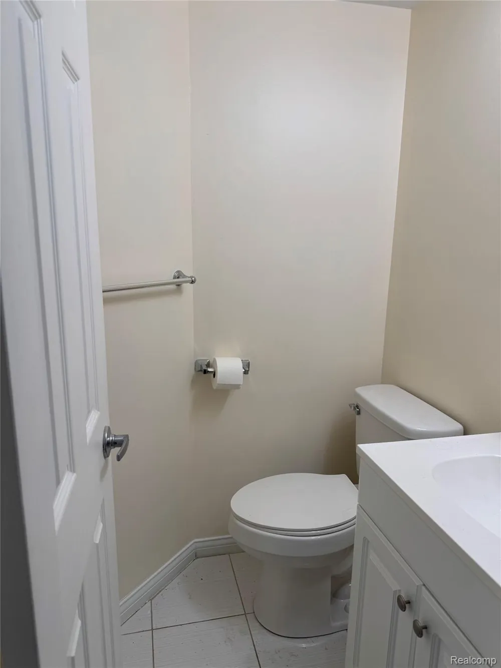 24404 Meadowbridge Drive Clinton Charter Township, MI 48035