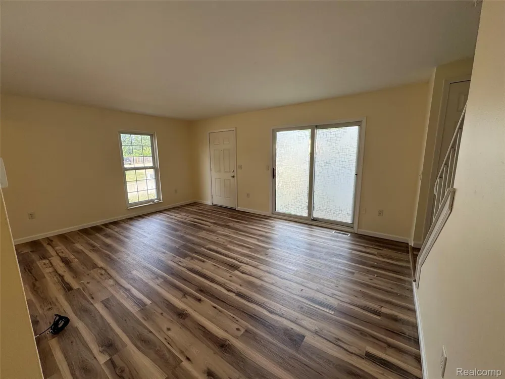 24404 Meadowbridge Drive Clinton Charter Township, MI 48035