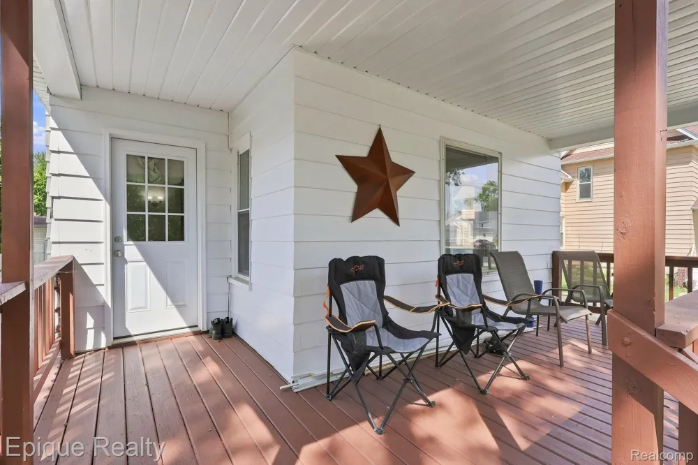 103 Neeper Street Capac Village, MI 48014