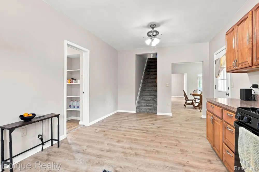 103 Neeper Street Capac Village, MI 48014