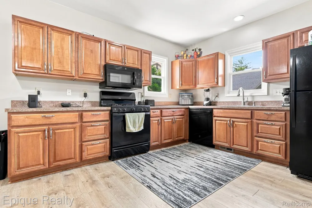 103 Neeper Street Capac Village, MI 48014